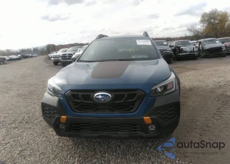 2025 Subaru Outback Wilderness z USA, uszkodzony, nr VIN 4S4BTGUD5S3233701